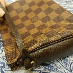 Small louis Vuitton damier Ebene
